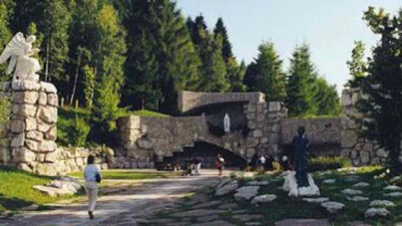 Santuario di Nostra Signora di Lourdes a Nevegal