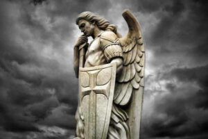 San Michele Arcangelo, la preghiera per difendersi dal male