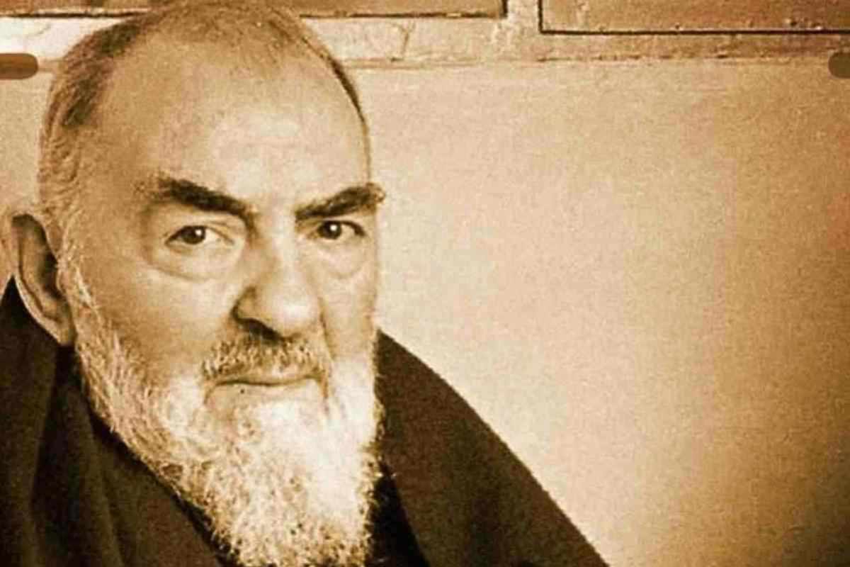 Padre Pio e la preghiera al Sacro Cuore di Gesù: è fonte di infiniti miracoli