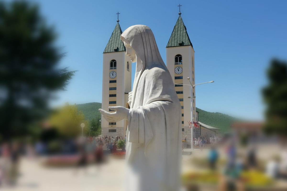 Madonna e chiesa di San Giacomo Apostolo a Medjugorje