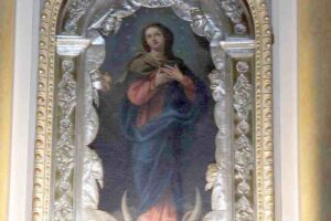 Madonna dei cappucini con la mano sul cuore