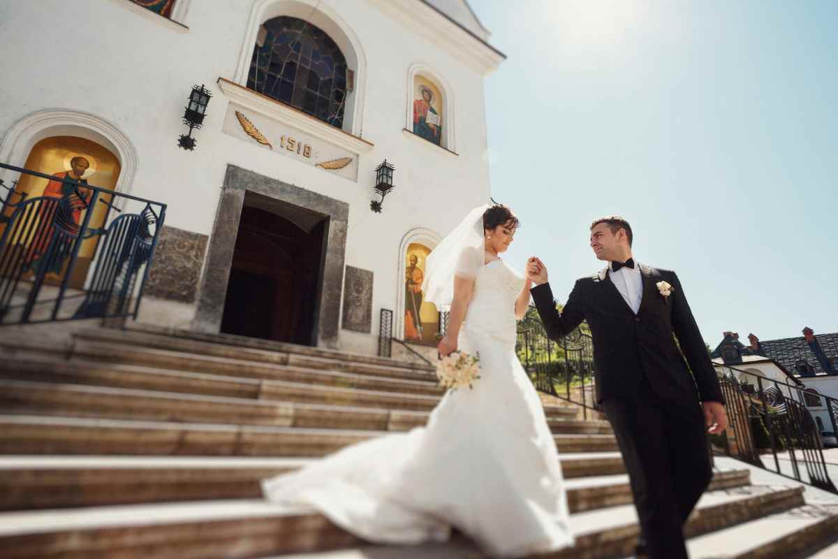 Matrimonio in chiesa: ecco come scegliere l’abito da sposa giusto