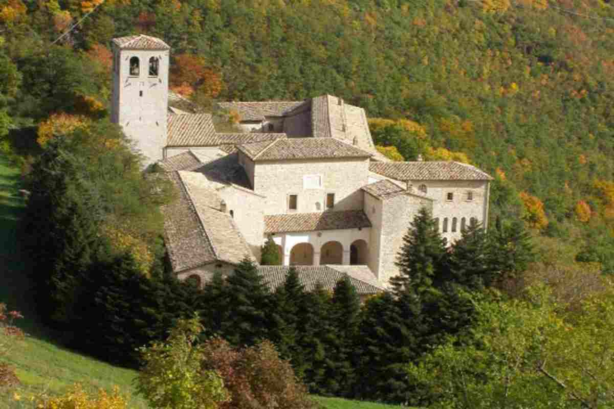 Monastero di Fonte Avellana: un luogo suggestivo, risale all’epoca medievale