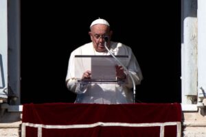 Papa Francesco durante l'Angelus