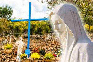 Madonna Medjugorje Croce blu