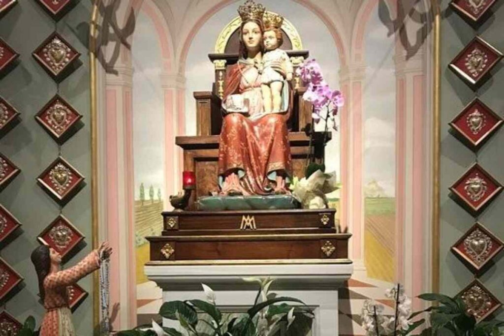 Madonna della Bozzola sul trono