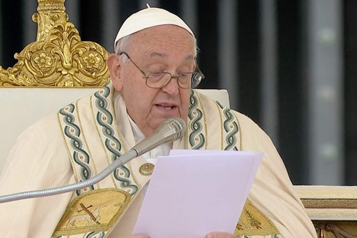 Papa Francesco in Corsica