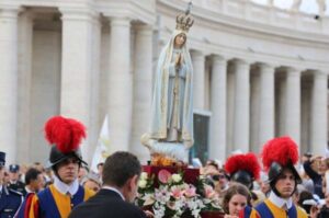 madonna di fatima in piazza san pietro